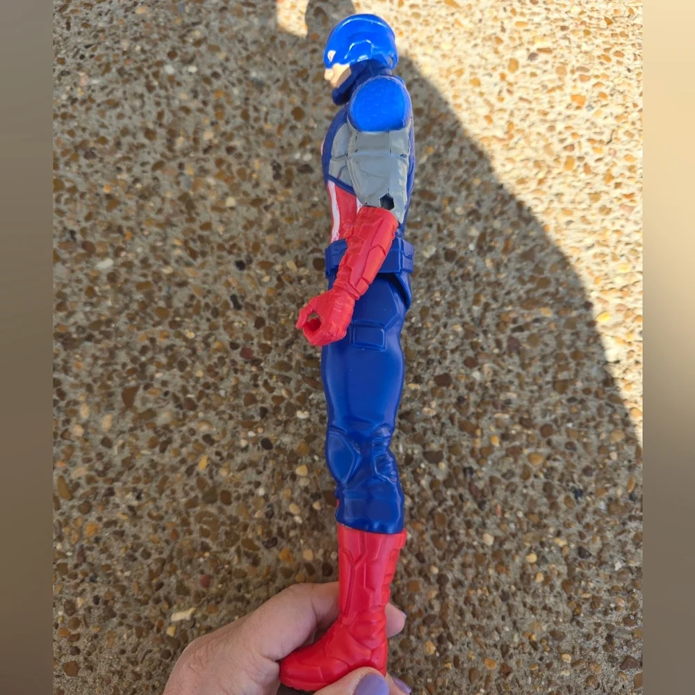 Hasbro Marvel Titan Hero Series Spider-Man And Captain America action Figure - Picture 5 of 12